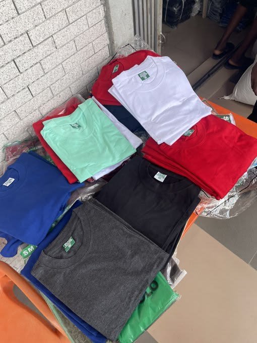 MAQsVintageShop's tweet photo. 🚨  Did i tell you that i sell plain coloured tshirts?
Price: 🏷️ N5,500 each
LIMITED STOCK
📞 08140362185
📍 Portharcourt
Nationwide delivery

Please Retweet https://t.co/3kfdyvPhsF