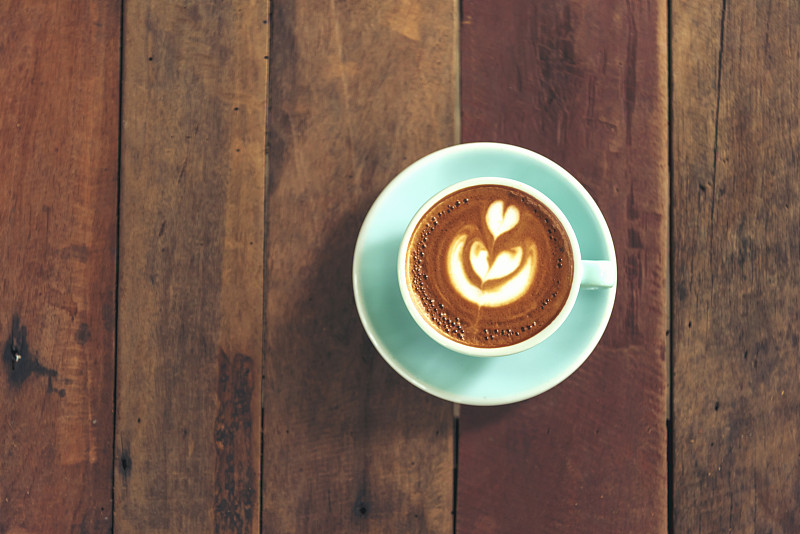 ShanteWinrglj0's tweet photo. Hey! Just grabbed extra coffee on my way over to the office—want a cup https://t.co/E5VfZRcipO