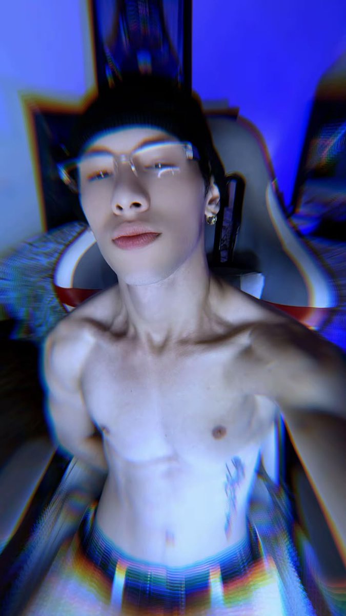 CutexSantiago's tweet photo. HERE I AM... READY FOR YOU😋▶️👉🏻 https://t.co/yDSdjxU2Gs
#onlyfans #stripchatlive #stripchat #stream #streamers #webcamodel https://t.co/cHURiOoKru