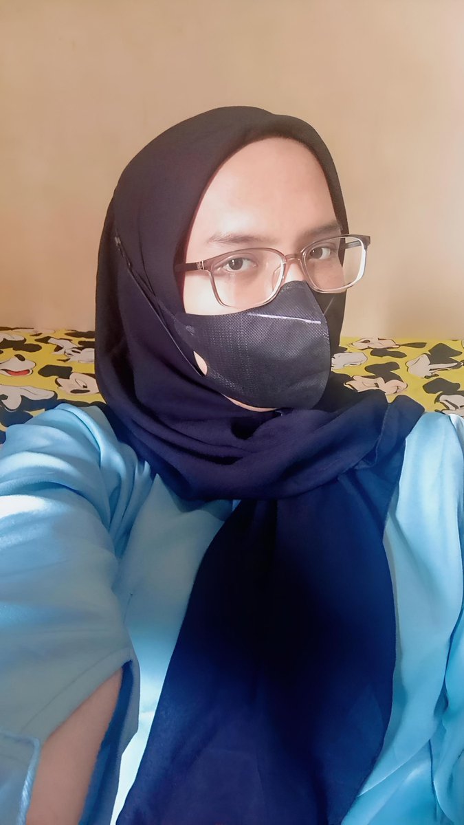 shifacupss_'s tweet photo. Lebih nyaman pakai pakaian cewe (hijab, rok, baju) dari pada pakai pakaian cowo https://t.co/GB12MweORy