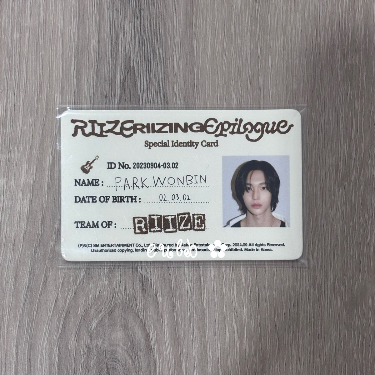 cinnaeulb's tweet photo. ˚·。♡ wts | พร้อมส่ง 
การ์ด riize identity card วอนบิน ✿

ราคาใบละ 100 free shipping 📬
พื้นที่ห่างไกล + 20

#ตลาดนัดriize #ตลาดนัดน้องข้าว https://t.co/VPCa0nHOa9