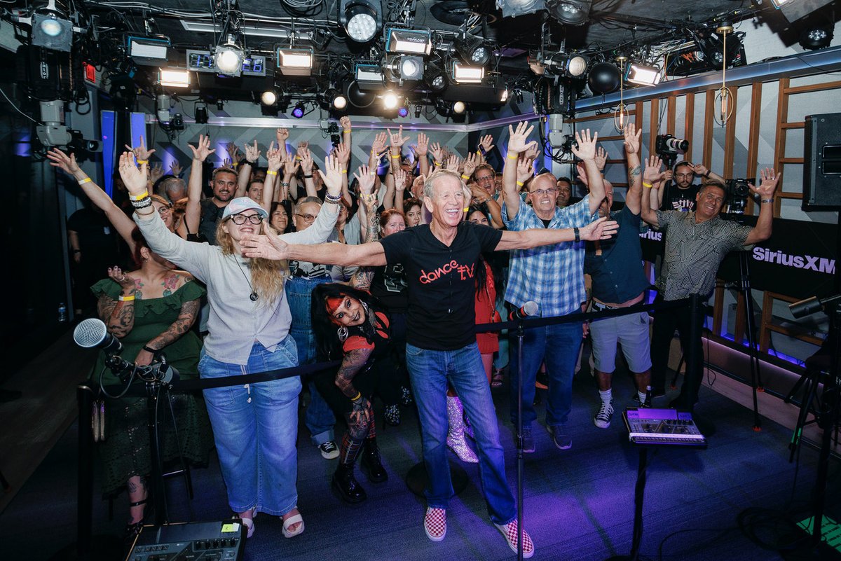 1stwave's tweet photo. Memories from last month's Hollywood Happy Hour w/ Josie Cotton. Hope we see you at this month's event w/ @Haircut100! Details: https://t.co/oa34mSEXhb https://t.co/mvXVELswSS