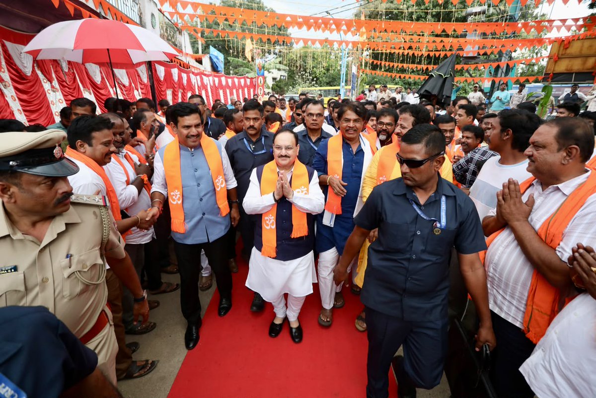 BJP4India's tweet photo. Union Minister Shri @JPNadda participated in Sri Ganesh Pooja in Yalahanka, Bengaluru.

Glimpses ⬇️ https://t.co/qz4tUr0y8z