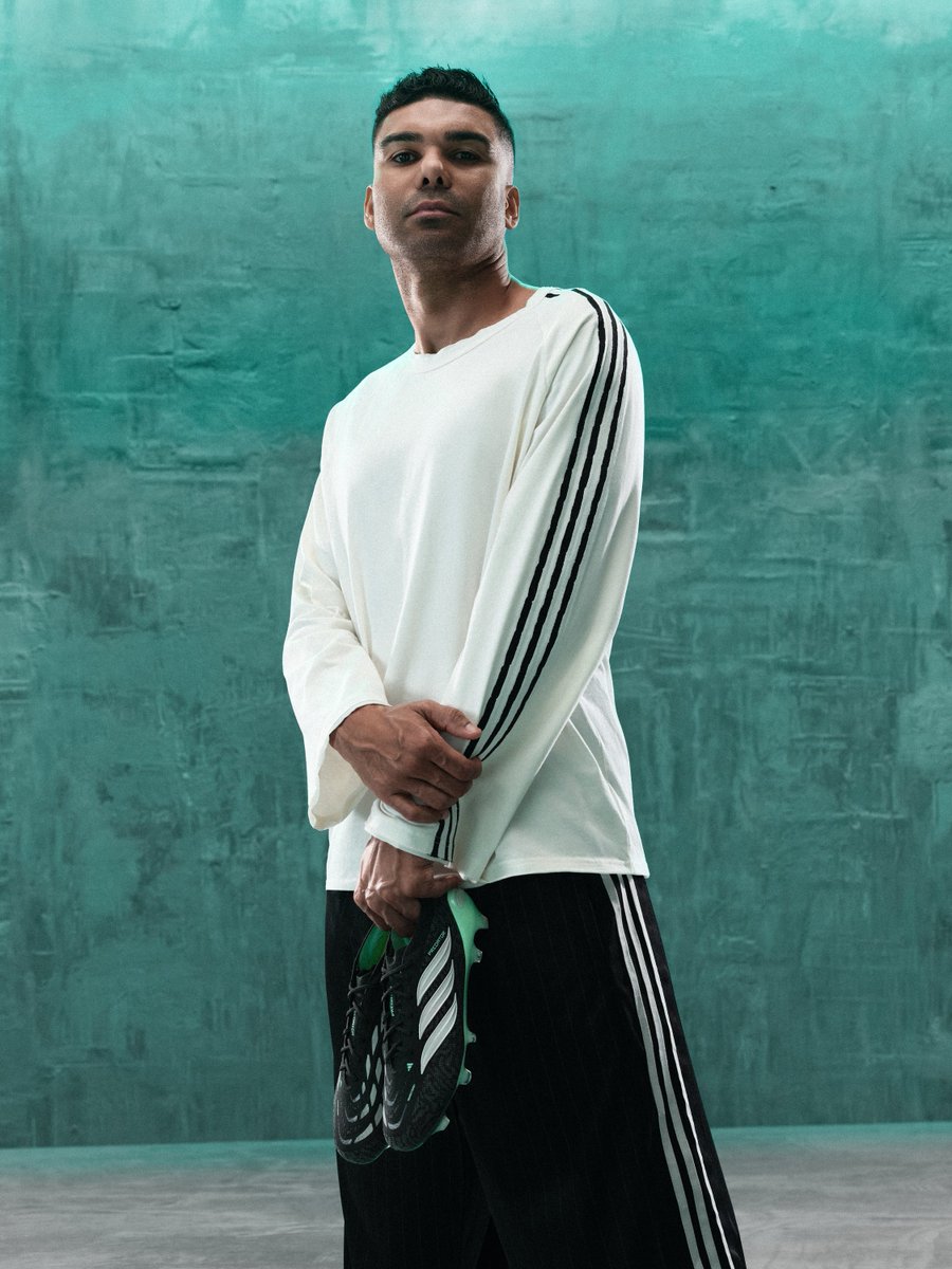 Casemiro's tweet photo. ☄️ @adidasfootball Vamos !! https://t.co/9L51YSOFMW
