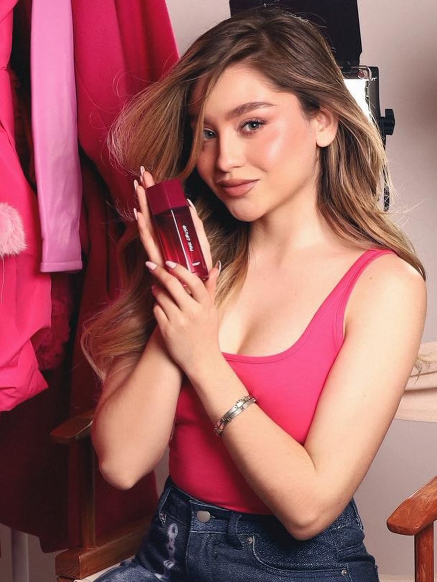 espiaqueteamo's tweet photo. Los miércoles se usa rosa 💗
Y hoy huele a Pink Crush de

Un perfume dulce, intenso y full icónico💞 Con un aroma oriental dulce de larga duración✨
Soy la imagen… y ya quiero que lo huelan https://t.co/Y8YlOd3Gsu
