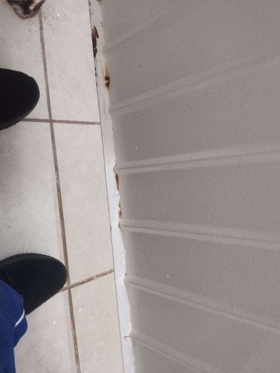Nosequeponenm's tweet photo. Acabo de entrar y me están buscando, que miedo https://t.co/m177hWbDNq