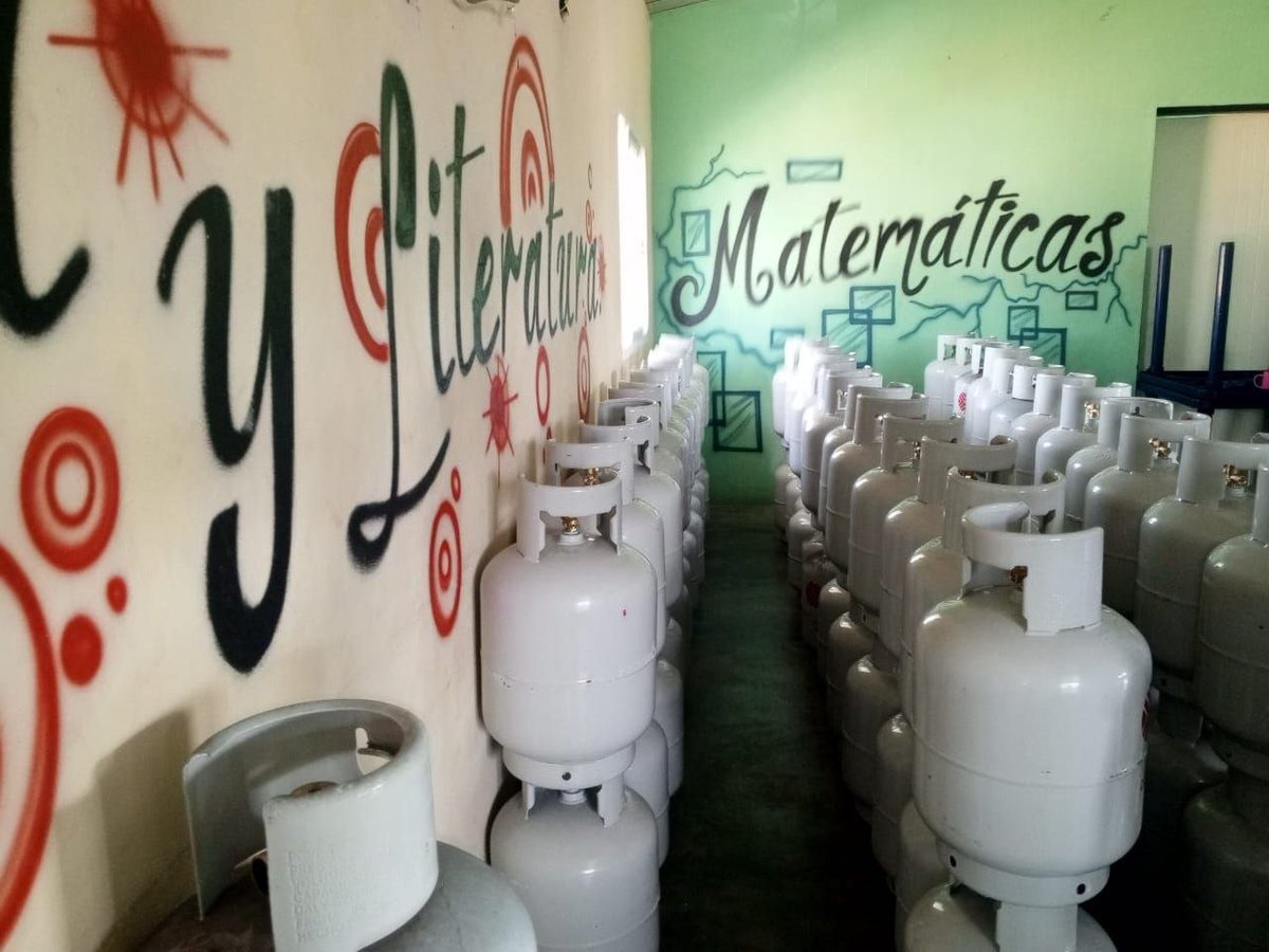 cfg_monagas's tweet photo. El Consejo Federal de Gobierno constató el éxito del proyecto de sustitución de cilindros de gas en el municipio Uracoa, en beneficio directo de 230 familias del Circuito Comunal La Voz del Cacique Chaima. https://t.co/K0MnGpbsD3