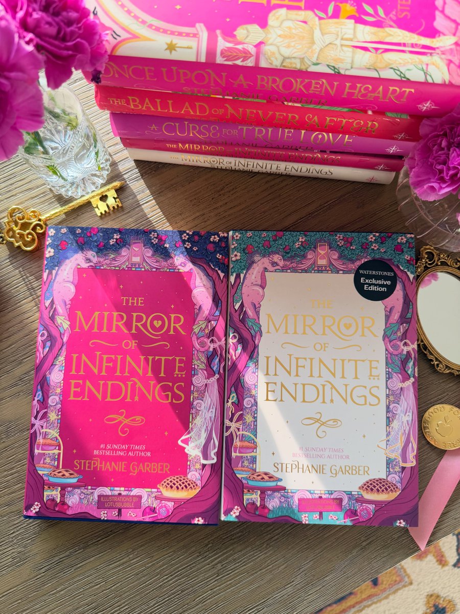 portalevajacks's tweet photo. “Estamos a uma semana! Uma semana a partir de hoje O Espelho dos Finais Infinitos estará nas livrarias. Estou surtando, muito animada e com os pensamentos a mil.” — Stephanie Garber via Instagram. https://t.co/RwboqtftyC