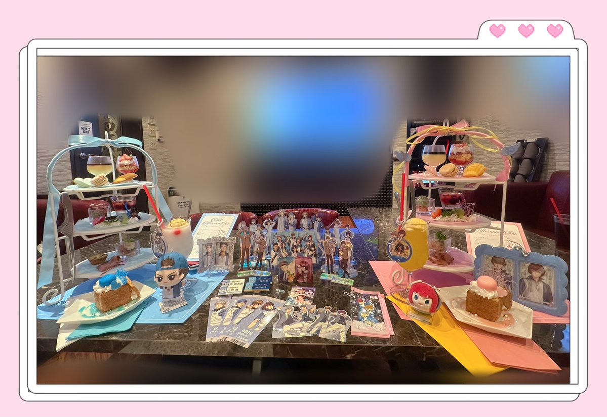 misotabamiso's tweet photo. 今年も、あむちゃんと岳人＆宍戸誕生祭をしてきた🥳🥳🥳
日岳、鳳宍概念アフヌンでお揃いグッズ並べて幸せ空間だった〜〜〜🥳🥳 https://t.co/8yeDnYAczs