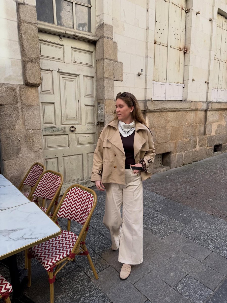 themaskofalex's tweet photo. Beige and polka dots are the perfect combo. @maisononado https://t.co/TH4XA5prlx