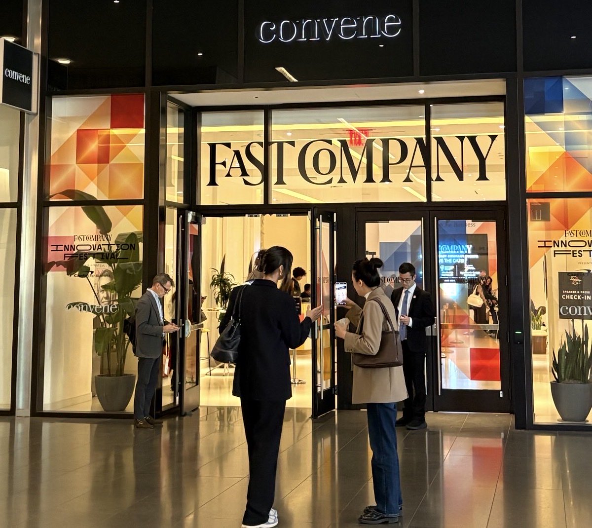 JenRisi's tweet photo. Kicking off at @FastCompany Innovation Festival with @FIT. @SwayEffect #FCFestival #creativity #TSEclientwork https://t.co/yb7DMgoqD8