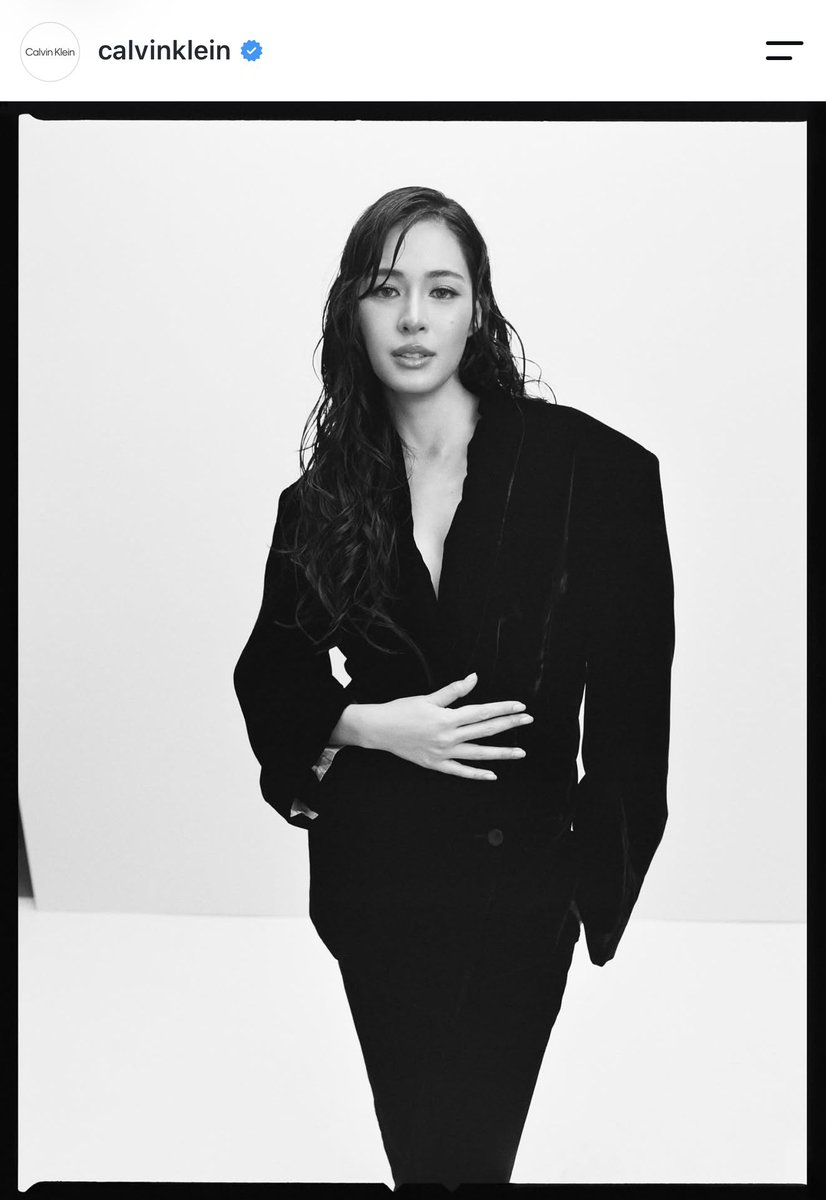 KMayaKwangbae's tweet photo. Official CK โพสรูปภาพ Portrait พี่หลิง😳 
#LinglingkwongxCalvinklein #CalvinKleinSS27 #NYFW https://t.co/qFFBV6SfIt