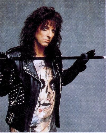 alicecooper's tweet photo. Welcome to the 80s... no AI needed. https://t.co/MqY03kQcpt
