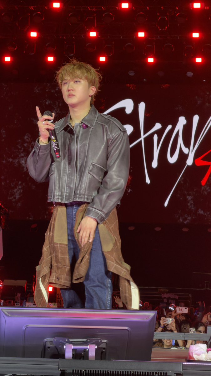Desixworld's tweet photo. Changbin Straycity Argentina. 
No one could've prepared me for the beauty of this man. #stay #straykids https://t.co/hNuMMCbSb8