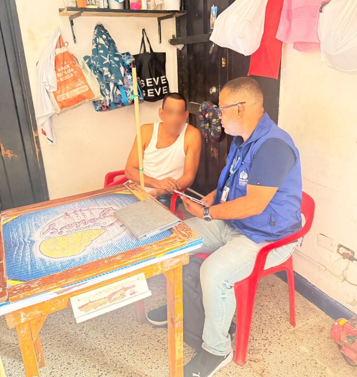 DefensoriaCol's tweet photo. Realizamos una jornada de inspección en el Centro de Detención Temporal 1 del Centro Histórico de Santa Marta, Magdalena, donde brindamos atención especializada a 12 personas privadas de la libertad.

Esta intervención permitió identificar necesidades y posibles vulneraciones de derechos fundamentales, fortalecer el acompañamiento institucional y contribuir a la dignificación de las condiciones de reclusión de esta población en especial condición de vulnerabilidad.