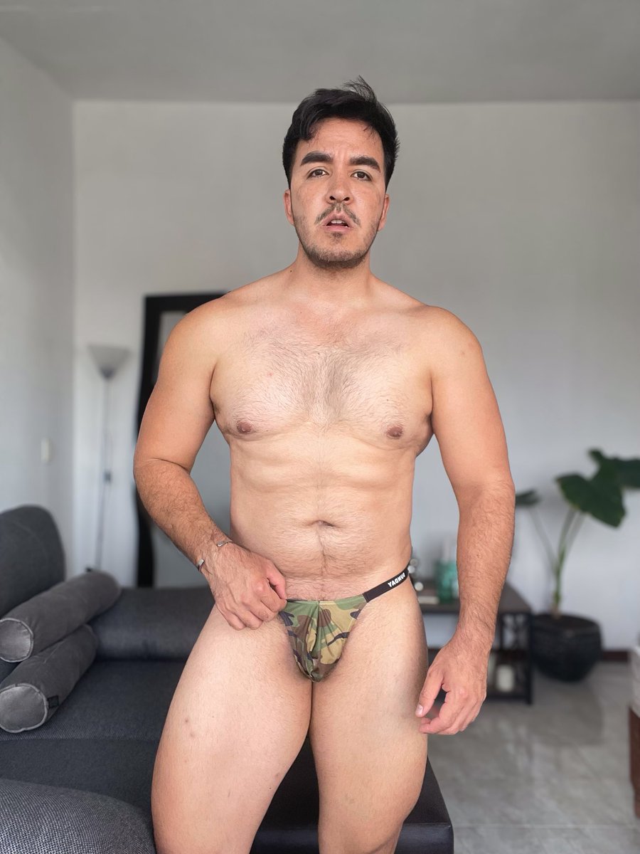 josenaranjo8819's tweet photo. Click en el enlace si quieres ver cómo se ve sin la tanga 🥵🥵🥵

https://t.co/9k2ALCi6Ku https://t.co/p6gj7UVK7m