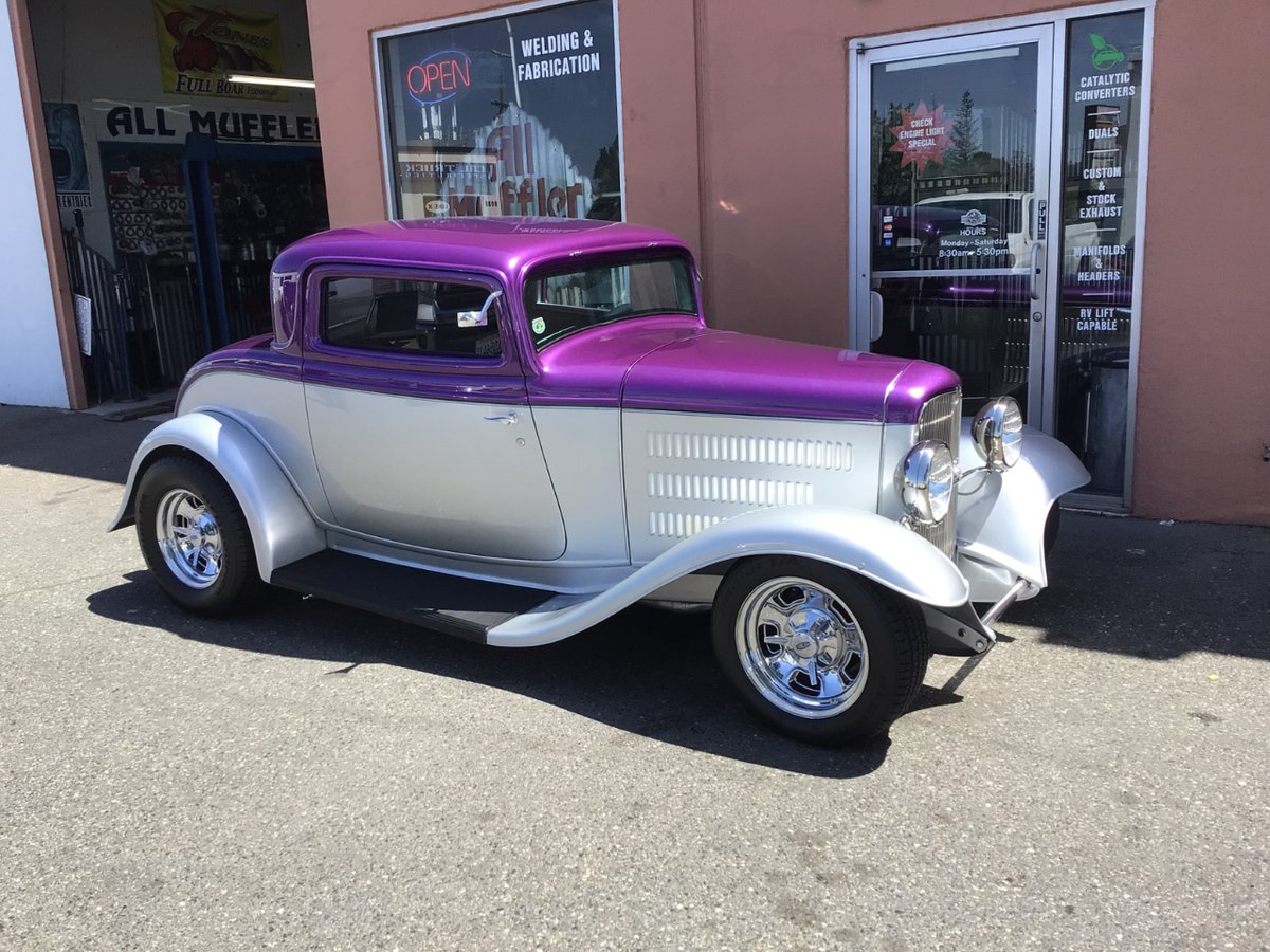 AllMuffler's tweet photo. 1932 Chevy at All Muffler Service https://t.co/b3uXMpKDoA