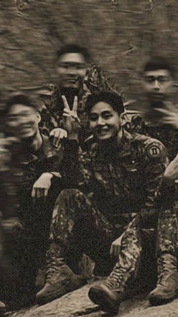 taeprettyeyes's tweet photo. Something about this picture https://t.co/gyvHkGdhYD