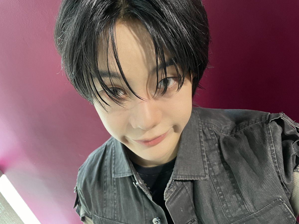 TNX_twt's tweet photo. 사랑한다 모두들❤️

#TNX #티엔엑스
#장현수 #HYUNSOO https://t.co/BDaxNWyrNj