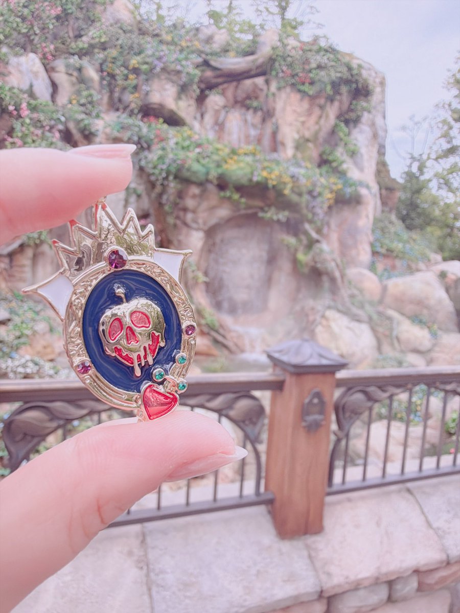 appurueden1114's tweet photo. ディズニーシー2日目🧡🧡🧡
今日からハロウィン🎃🎃🎃
ハロウィンのぬい服かわいかった〜！！
ヴィランズのピンズもステキ https://t.co/WDjuFjRzle