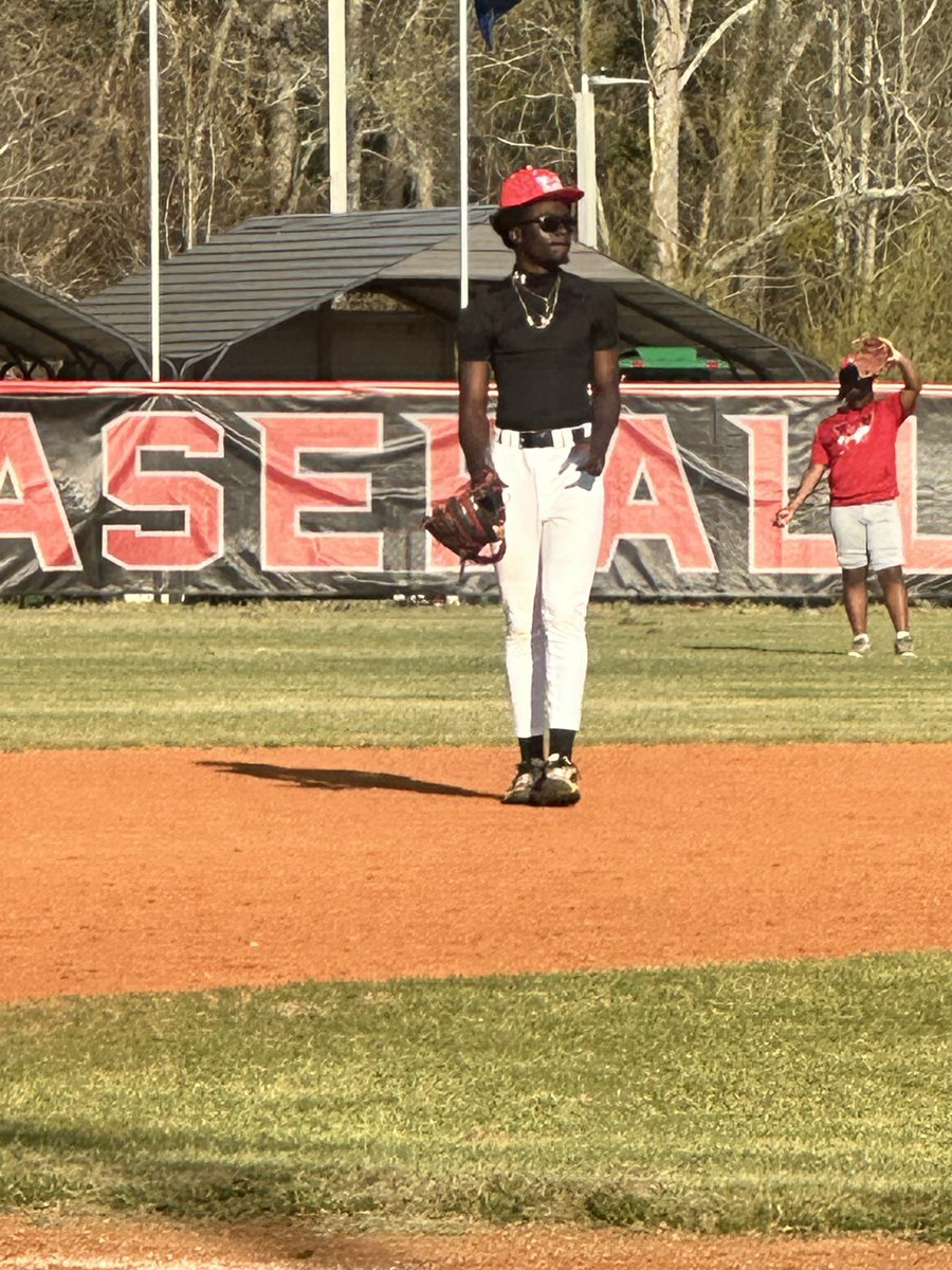 Nasir_Jackson7's tweet photo. Baseball on my mind! #classof2027 #WestwoodBaseball https://t.co/AWx7MBnYhc