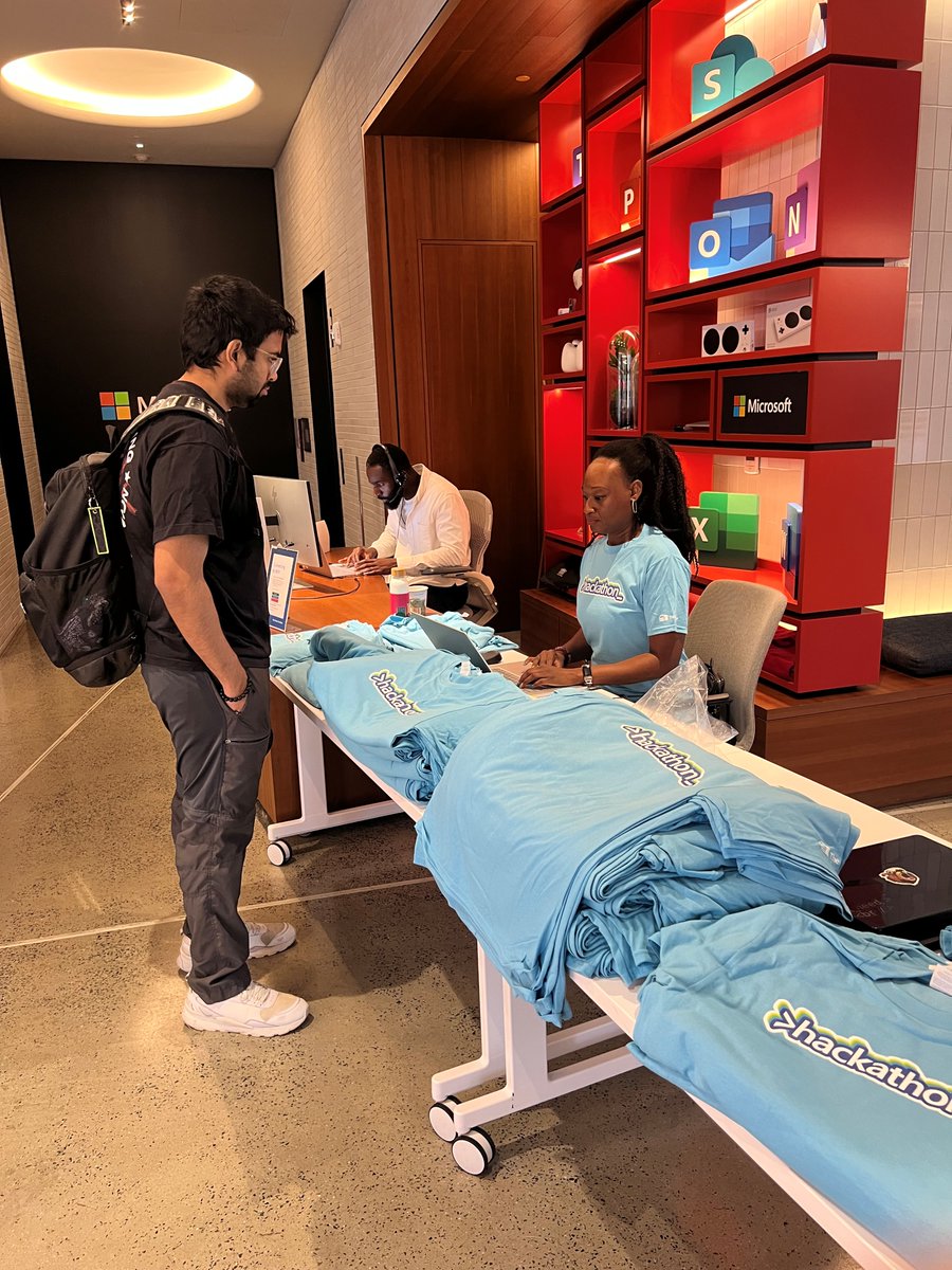 MSFTGarage's tweet photo. Hackers innovating together at The Garage New York City π§βπ»
#MicrosoftHackathon #MicrosoftLife #Hackathon2026 https://t.co/gwzgUxWGZ1