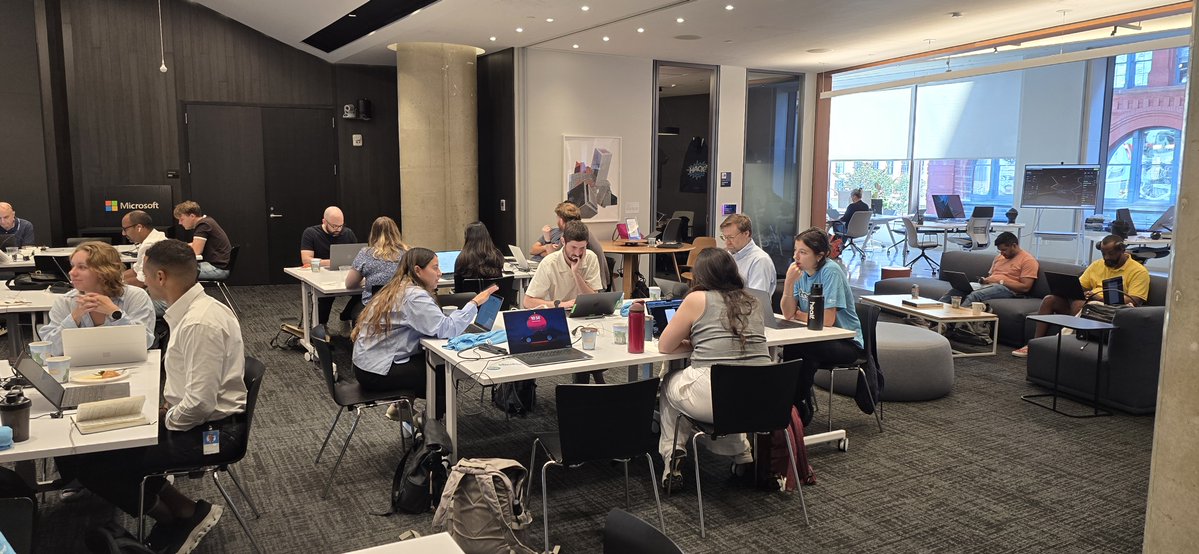MSFTGarage's tweet photo. Hackers innovating together at The Garage New York City π§βπ»
#MicrosoftHackathon #MicrosoftLife #Hackathon2026 https://t.co/gwzgUxWGZ1