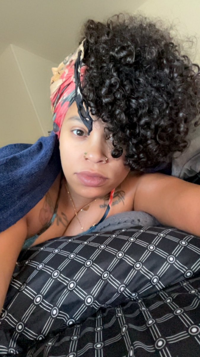 Karlie4_'s tweet photo. Face card could never decline https://t.co/Zs7x7io1z1
