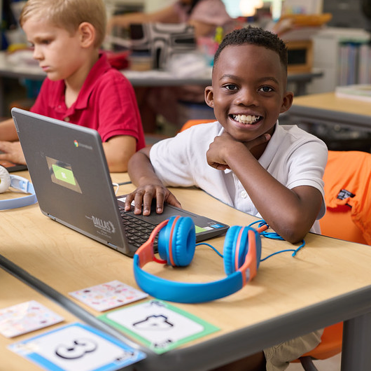 DallasEdFound's tweet photo. Every @dallasschools student deserves the opportunity to discover their potential and build a brighter future. This @ntxgivingday, let's build that future together!

Give today at https://t.co/9uVW8efANL https://t.co/bz2wVkiVa9