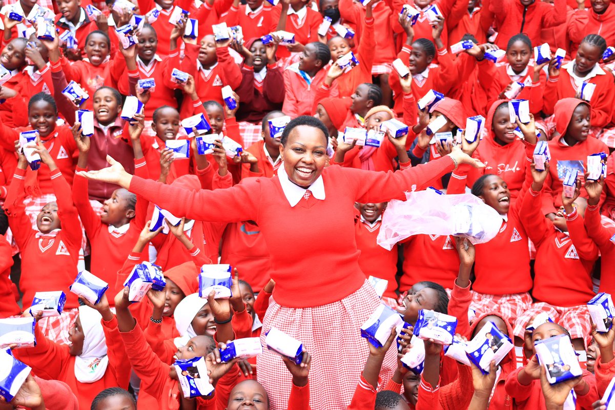 MillicentOmanga's tweet photo. Spreading love, confidence, and hope at Mukuru Primary, land mawe in Starehe constituency...Pads with Purpose, Dignity with Every Step.
#MaMaMiradi #mamanairobi #BilaOmangaBlanda #DignityForOurGirls https://t.co/kcoVPPsJ5T