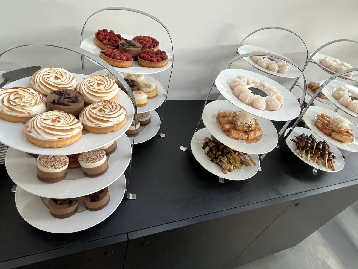 MICEClubcom's tweet photo. It‘s a Barcamp! - Zum Auftakt der Herbsttermine unserer Roadshow bestimmen unsere Teilnehmer in Berlin ihre Themen selber: Mr. Barcamp - Jan Theofel - moderierte in den tollen Räumlichkeiten der KPM Hotel &amp; Residences einen bunten Themenmix aus dem vielfältigen MICE-Kosmos. https://t.co/LPDjMPX0li