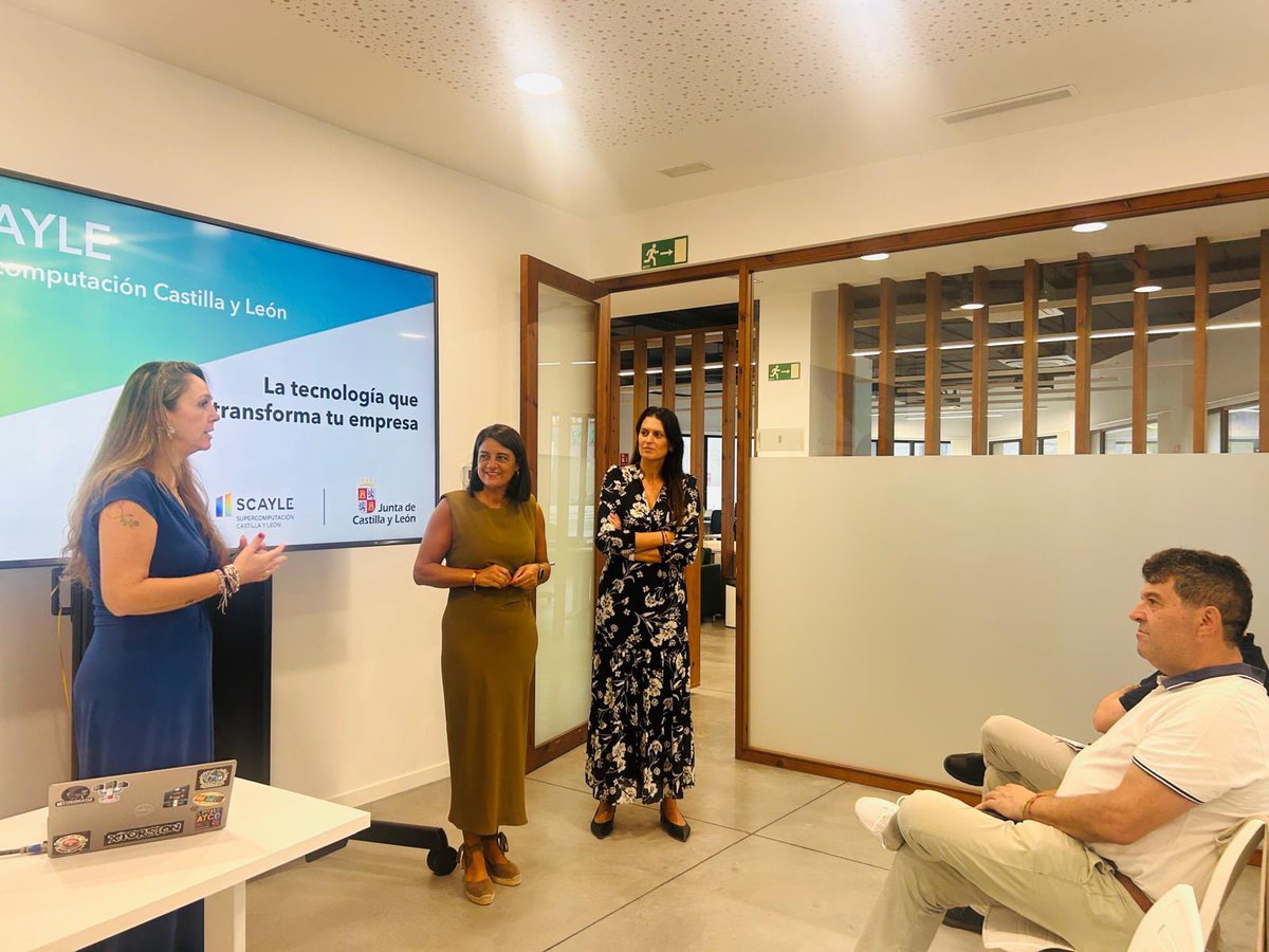 concellodeames's tweet photo. Supercomputación e intelixencia artificial, protagonistas nos relatorios da “Rede Coworking Fest 2026” 🤝

Toda a ℹ️🔗 https://t.co/f7NC8ibbRQ

#RedeCoworkingFest2026 #Ames #ConcelloDeAmes https://t.co/GRNPZR7r2O