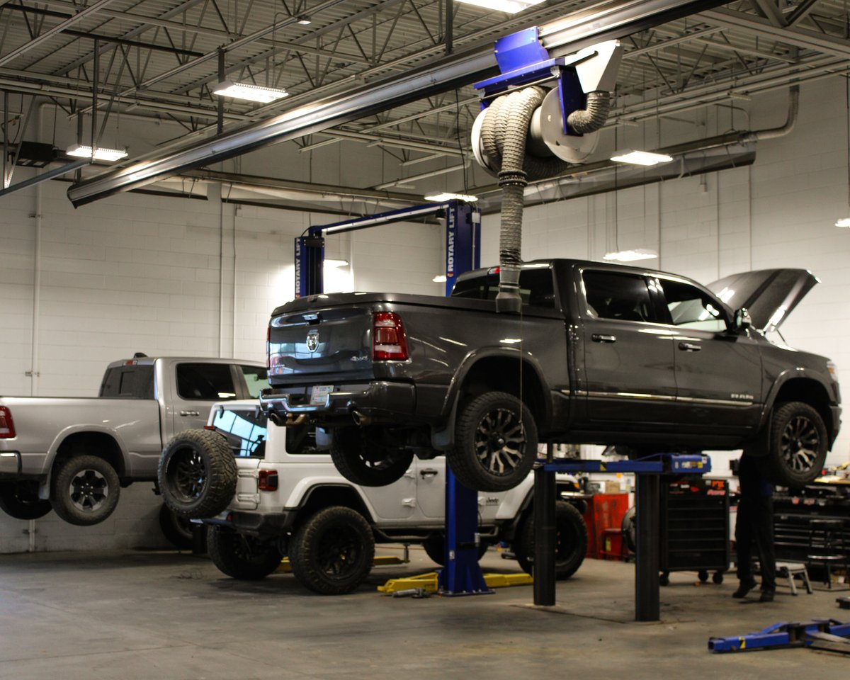 RogersDodge_ID's tweet photo. The school year is back in session, which means more driving! We want to make sure your vehicle is in perfect shape to handle those school drop offs, practices, and everything in between! 

#lewistonidaho #rogersdodge #DriveHappy #Idaho #rmxperformance https://t.co/eeYcTRQUlO