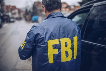 EddyXBT's tweet photo. Today I learned the FBI struggles to hire hackers because apparently you need to be clean from smoking weed for 3+ years 😭 https://t.co/IrBNMoDYQw