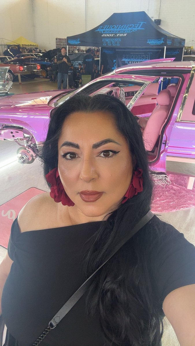 Chicanatravels's tweet photo. It's officially Latino Heritage Month please only refer to me as mi amor, mi Reina, hermosa, mamacita, cariño, muñeca, chula, nena y mamita .. https://t.co/zihlIimuXt