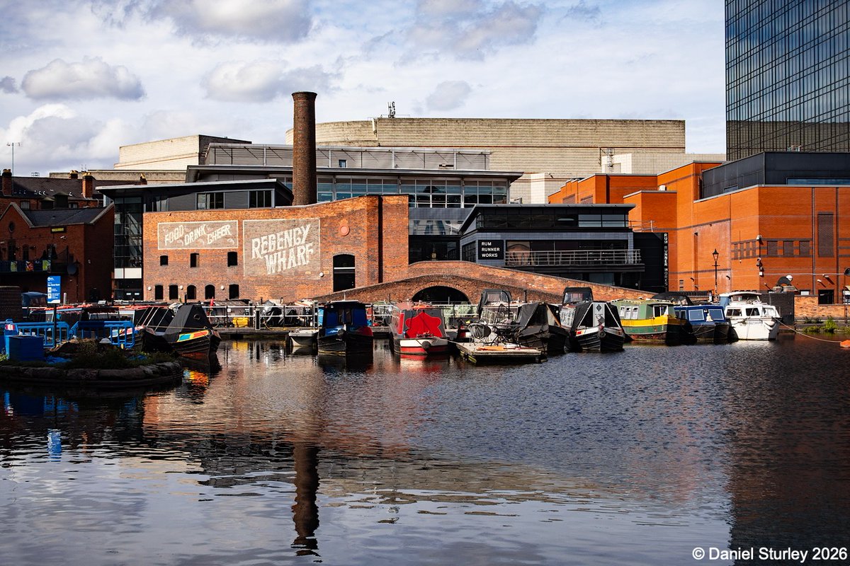 Daniel_Sturley's tweet photo. #Birmingham UK, Gas Street Basin on the #canals recently 😎 https://t.co/aZXvRemas3