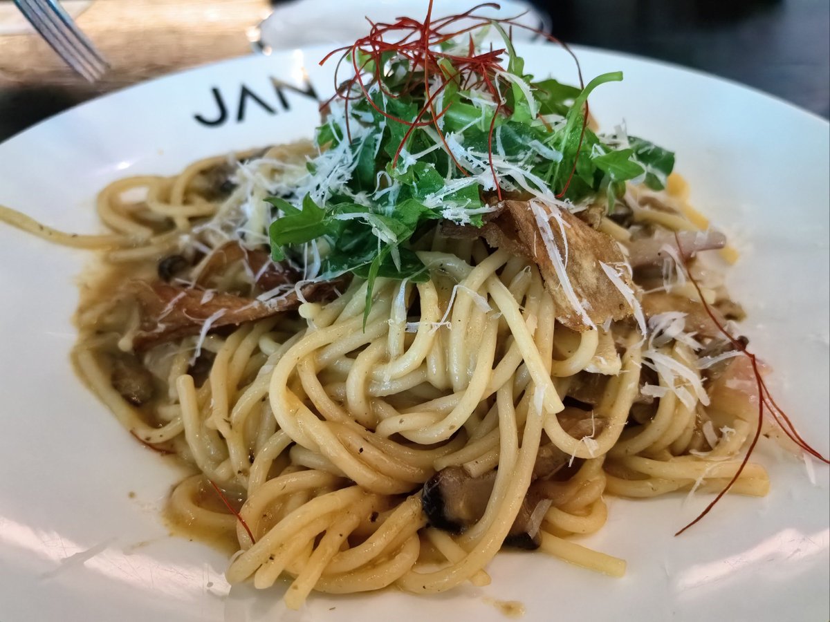 birca846746's tweet photo. Just nailed this 20-minute garlic butter mushroom and toast! Creamy, savory, and so cozy—perfect quick weeknight pick-me-up https://t.co/gskYlPkESw