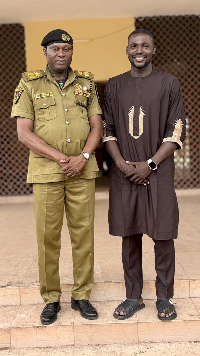 tobechukwugift's tweet photo. Yesterday, I had the privilege of joining the delegation on a visit to the headquarters of the National Drug Law Enforcement Agency (NDLEA)

The visit was an opportunity to engage, learn, and reaffirm the importance of collective fight against drug abuse and drug trafficking. https://t.co/HtKEBrioKt