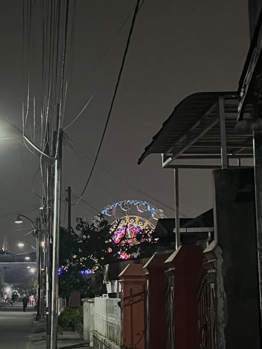 sweetjae__'s tweet photo. pacar lima langkah ❌
pasar malam lima langkah ✅

suara motor tong setan kedengeran jelas dari rumah oppungku 🙏🏻😭 https://t.co/PT0P5kuojY