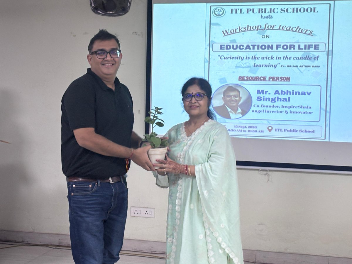 ItlSchool tweet picture
