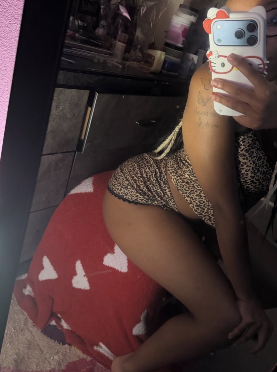itzmemyraa02's tweet photo. Content Available ask for menu👀😘 #sellingcontent #thick #twerk https://t.co/lgXAHth0E5
