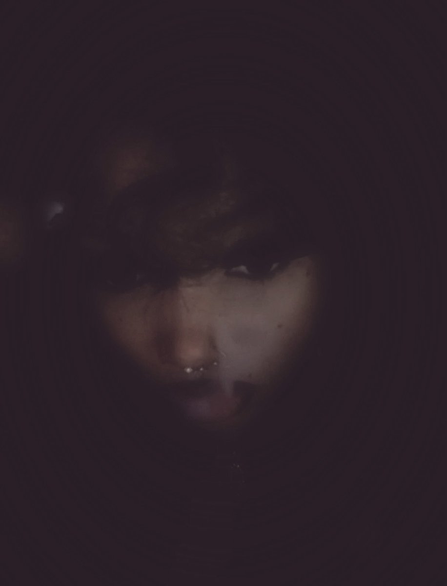 fcirynz's tweet photo. 𝘐𝘯 𝘵𝘩𝘦 𝘲𝘶𝘪𝘦𝘵 𝘰𝘧 𝘵𝘩𝘦 𝘯𝘪𝘨𝘩𝘵
𝘐 𝘨𝘭𝘰𝘸 𝘸𝘪𝘵𝘩𝘰𝘶𝘵 𝘢 𝘭𝘪𝘨𝘩𝘵
𝘚𝘰𝘧𝘵 𝘦𝘺𝘦𝘴, 𝘢 𝘧𝘦𝘢𝘳𝘭𝘦𝘴𝘴 𝘴𝘰𝘶𝘭 https://t.co/2Uh3GznTbV