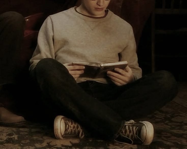 Potterboyy_'s tweet photo. boy with the scar https://t.co/k2TsBLSmel