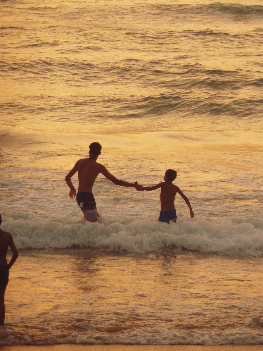 mydigitcamera's tweet photo. a very warm summer ⊹ ࣪ ˖ https://t.co/4WPRjxF3so