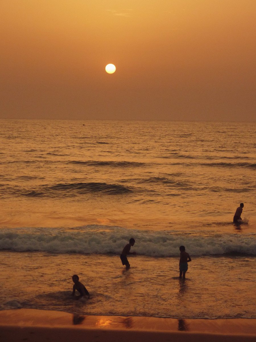 mydigitcamera's tweet photo. a very warm summer ⊹ ࣪ ˖ https://t.co/4WPRjxF3so