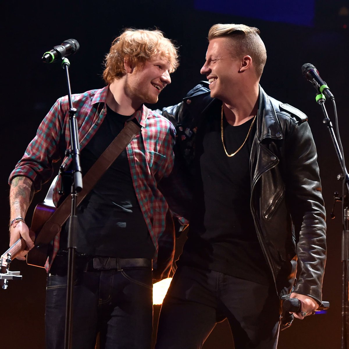 bosunatiklama's tweet photo. Ed Sheeran, Macklemore'un turneden çıkarılmasıyla ilgili:

▬ Bu prodüktörün kararıydı, benim değil. Ben suç ortağı değilim.

▬ İsrail ve Filistin arasındaki çatışma yüzünden dehşete düştüm. 

▬ Her iki taraf için de yaşananlar insanlık trajedisi.

▬ Kamuoyu önünde konuşmamayı seçmem, bunu önemsemediğim anlamına gelmez.