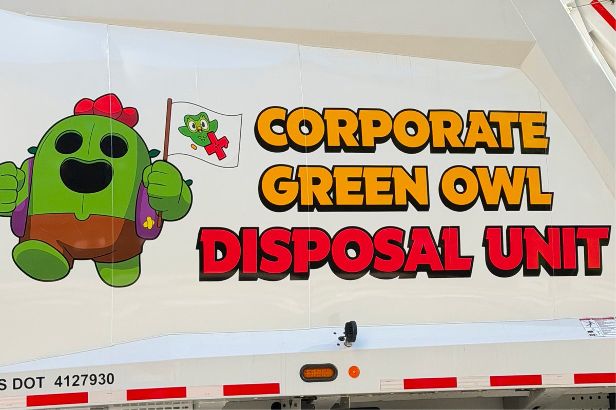 BrawlStars's tweet photo. Put @duolingo in his natural habitat 🗑️😎 https://t.co/URRnb153pw