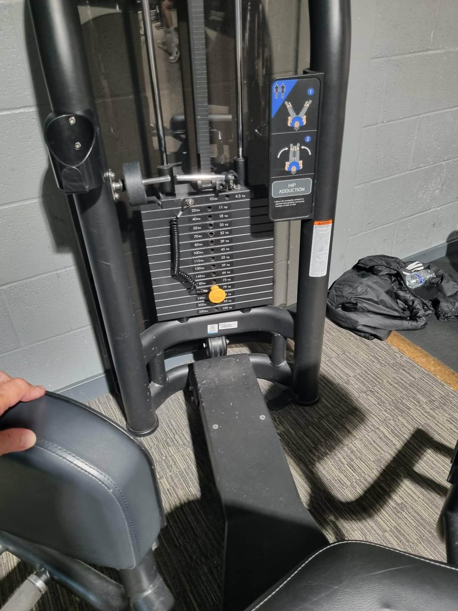 NeilerTheHealer's tweet photo. I was showing off on the nut crusher (adductor machine) and doing 80 kilos at full stretch the other day cos I think I'm so cool and strong 💪 😎🤣.

Well, didn't I get reminder from the universe yesterday not to be a gym wanker and go too heavy having not done them in a few weeks 🤦‍♂️.

Oh boy, fuck am I sore, i can't even put my full body weight on each step as I'm waddling around 😵‍💫🙄🤪.

What a dickhead 🤡.

Coach 'Numpty' Neil