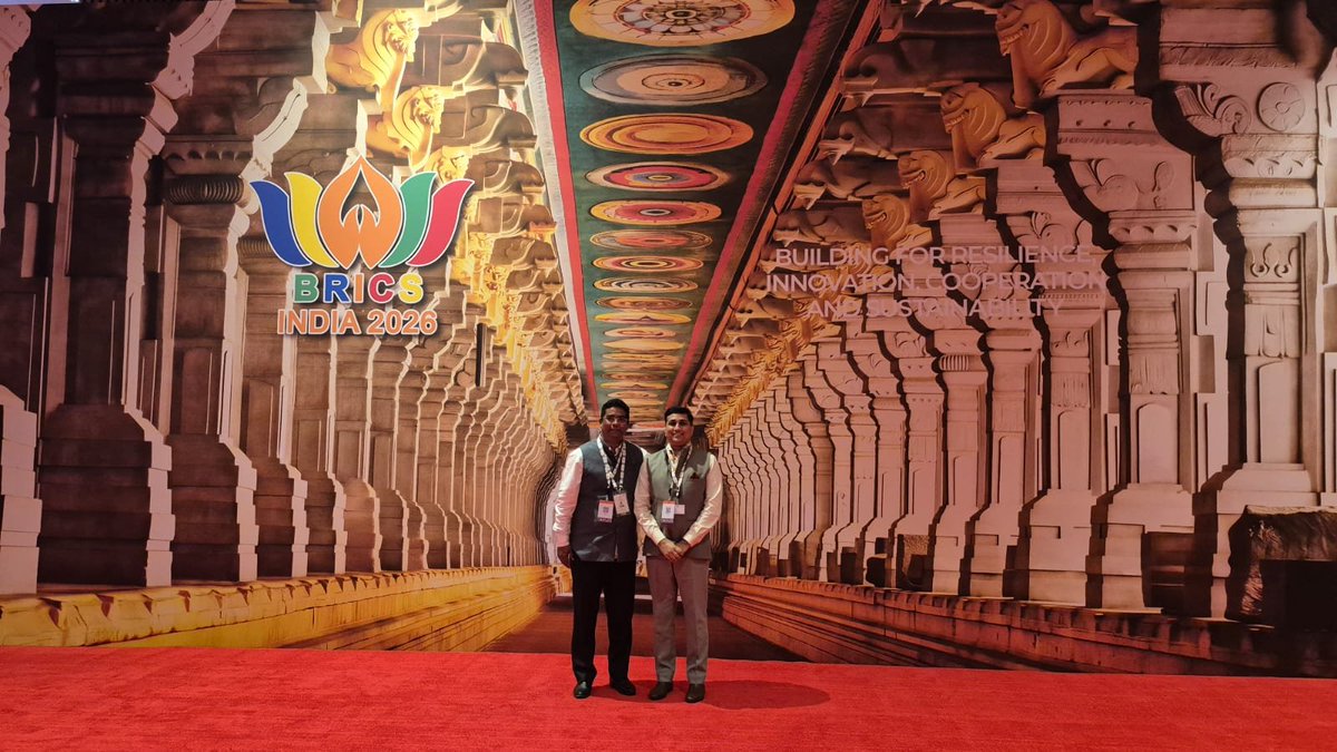 Gayatritandon's tweet photo. Salute to Nandini Singhla, DG,DDG Manisha Swami; Col. Sandeep Thakur; Deputy Chief of Protocol Vipul Pawar; Director, MEA, T. Nordan Cargyal; Pt. Madho Prasad; Jyotsana Suri and Anisha Grover, Mr. Amit Sahai Mathur, Sr.P D, ICCR, &amp; entire team behind Navarasa @BRICSinfo 2026. 🇮🇳 https://t.co/met1hoKGL2