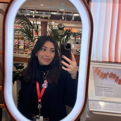stezao_'s tweet photo. Eu amo ser Natura 🧡 https://t.co/RCQDKz55cc